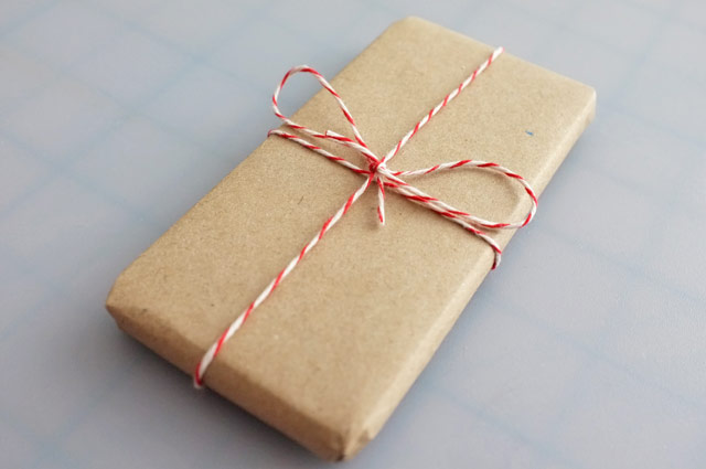 iPhone gift wrap